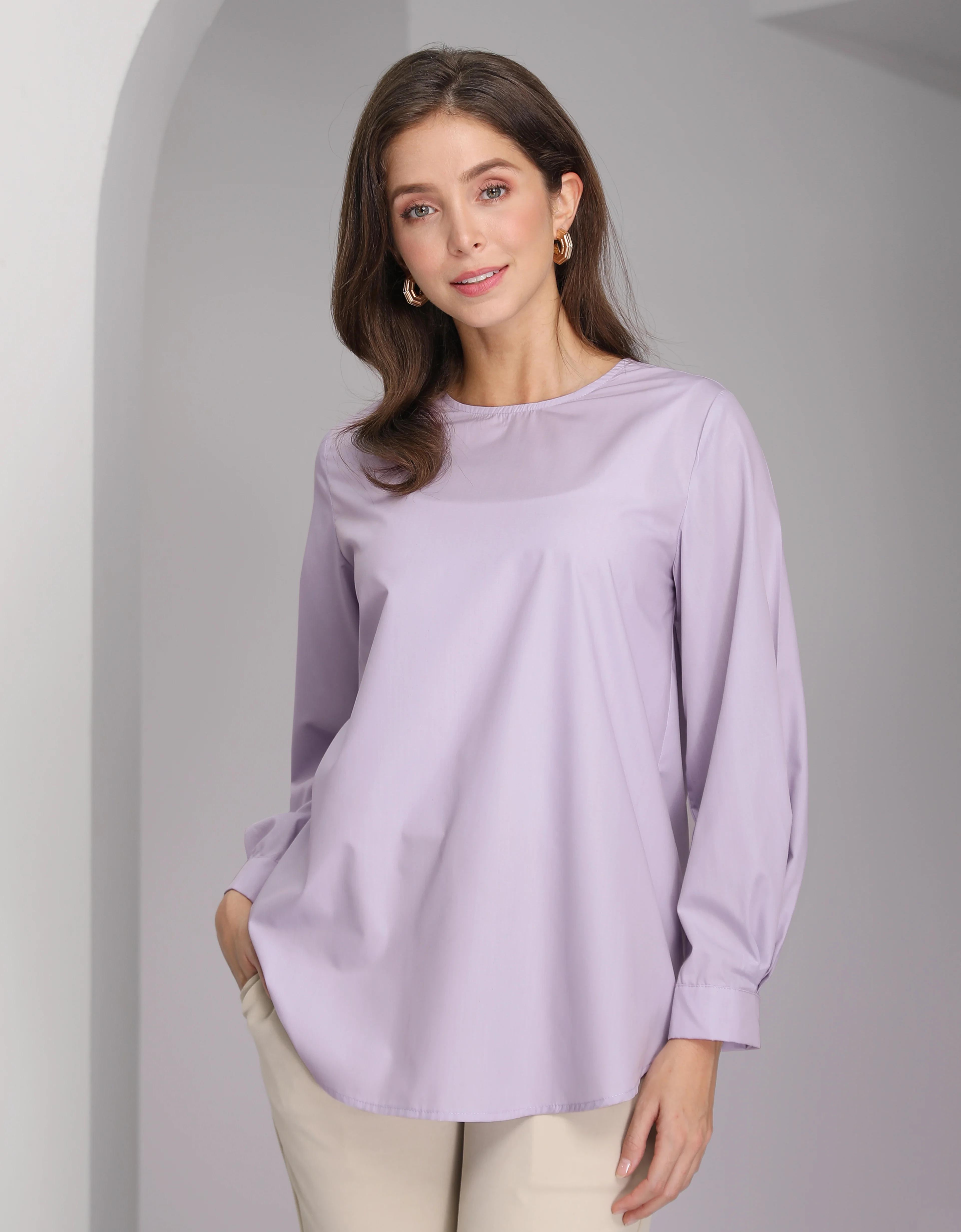 TOPS AND BLOUSES OUTLET